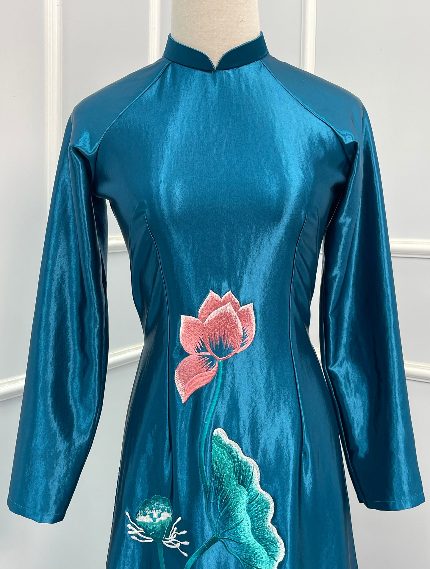 T489 Áo only - Áo dài lụa satin xanh cổ vịt