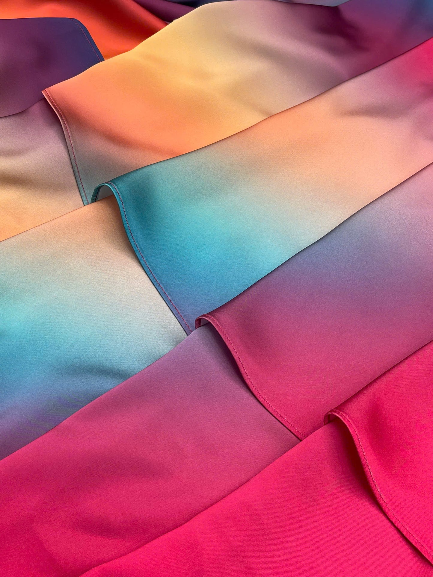 H178 Áo only - Áo dài lụa màu ombre
