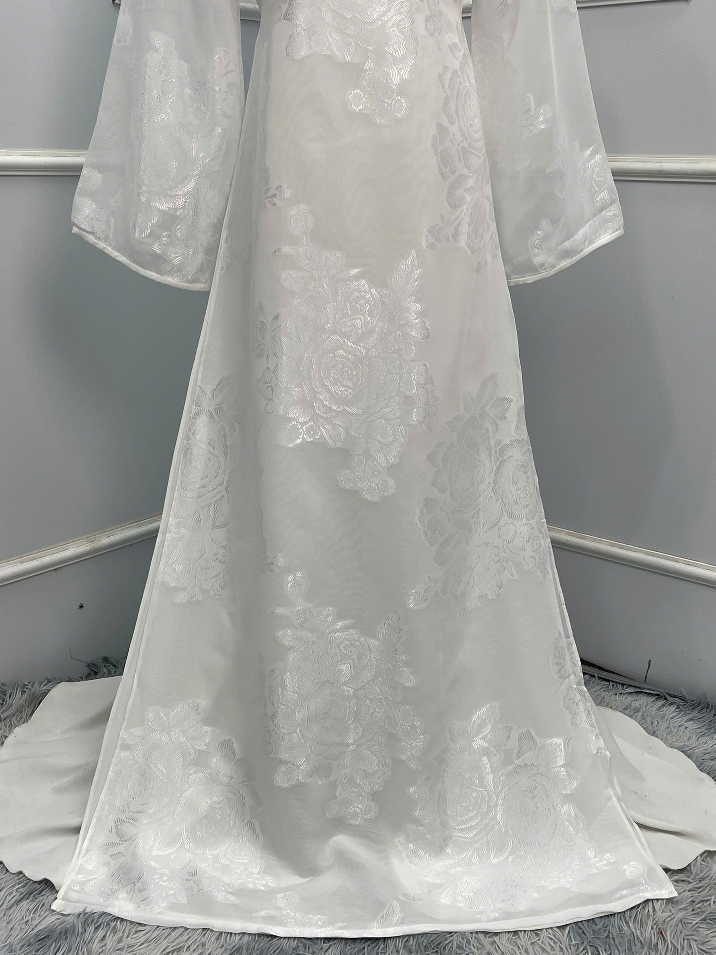 H180 Áo only - Áo dài lụa tơ silk màu trắng đính cúc