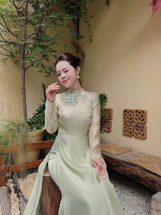 T605 1334 Áo only - Áo dài tơ thêu 4 tà đính cổ