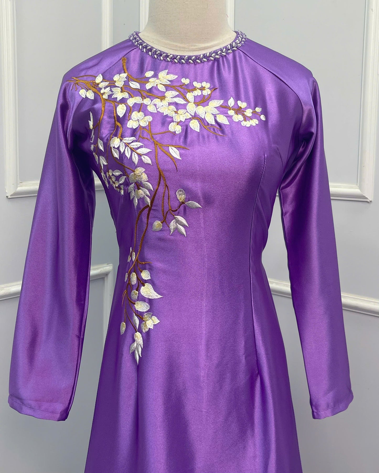 H225 1360 Áo only - Áo dài màu tím thêu hoa