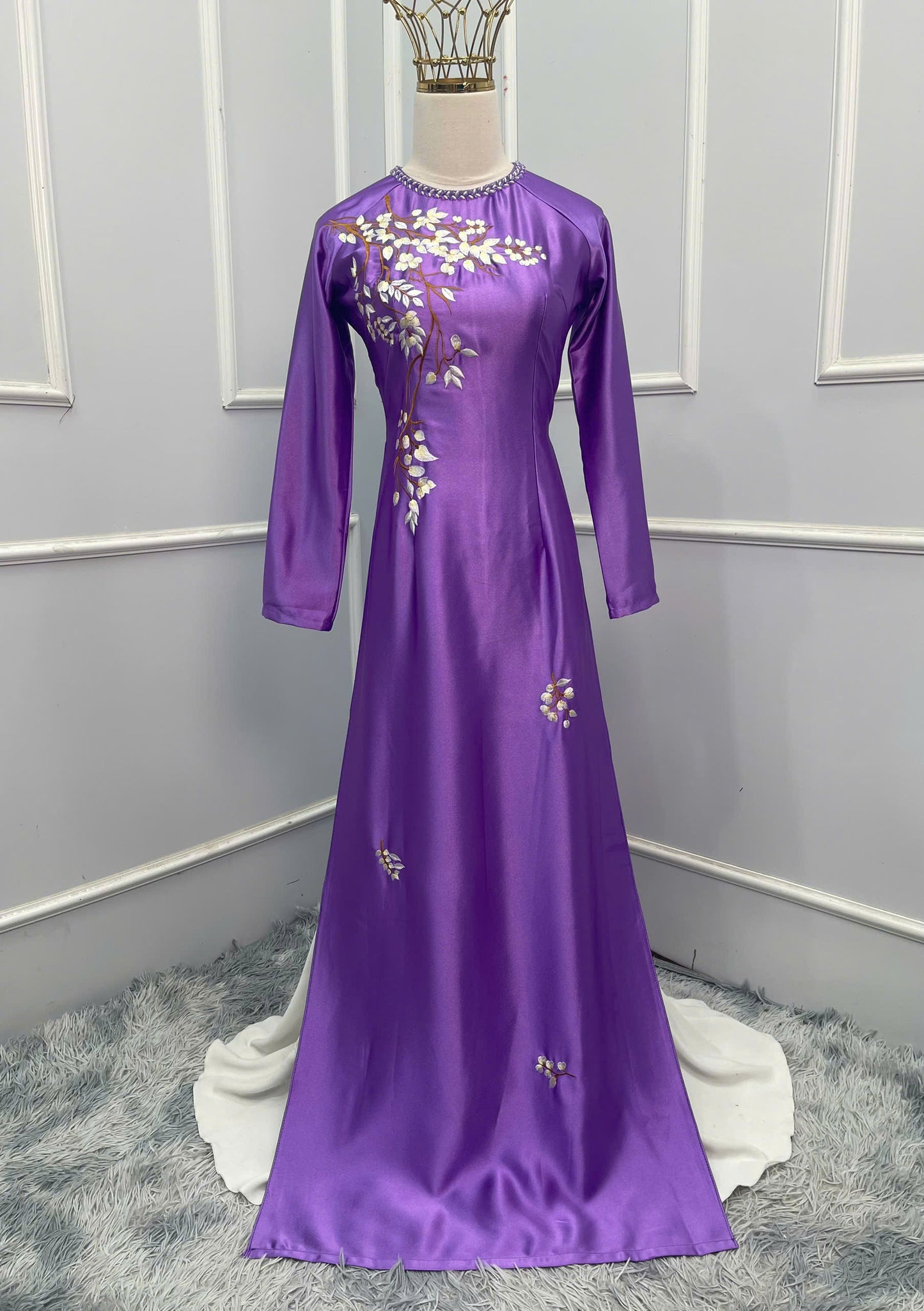 H225 1360 Áo only - Áo dài màu tím thêu hoa