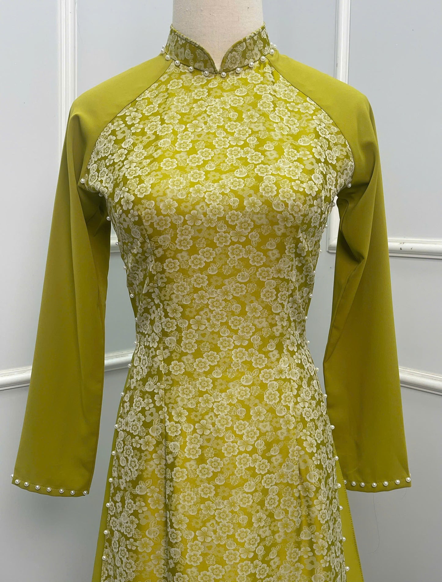 H214 H215 1351 Áo + quần - Áo dài lụa 4 tà đính ngọc + quần cùng màu