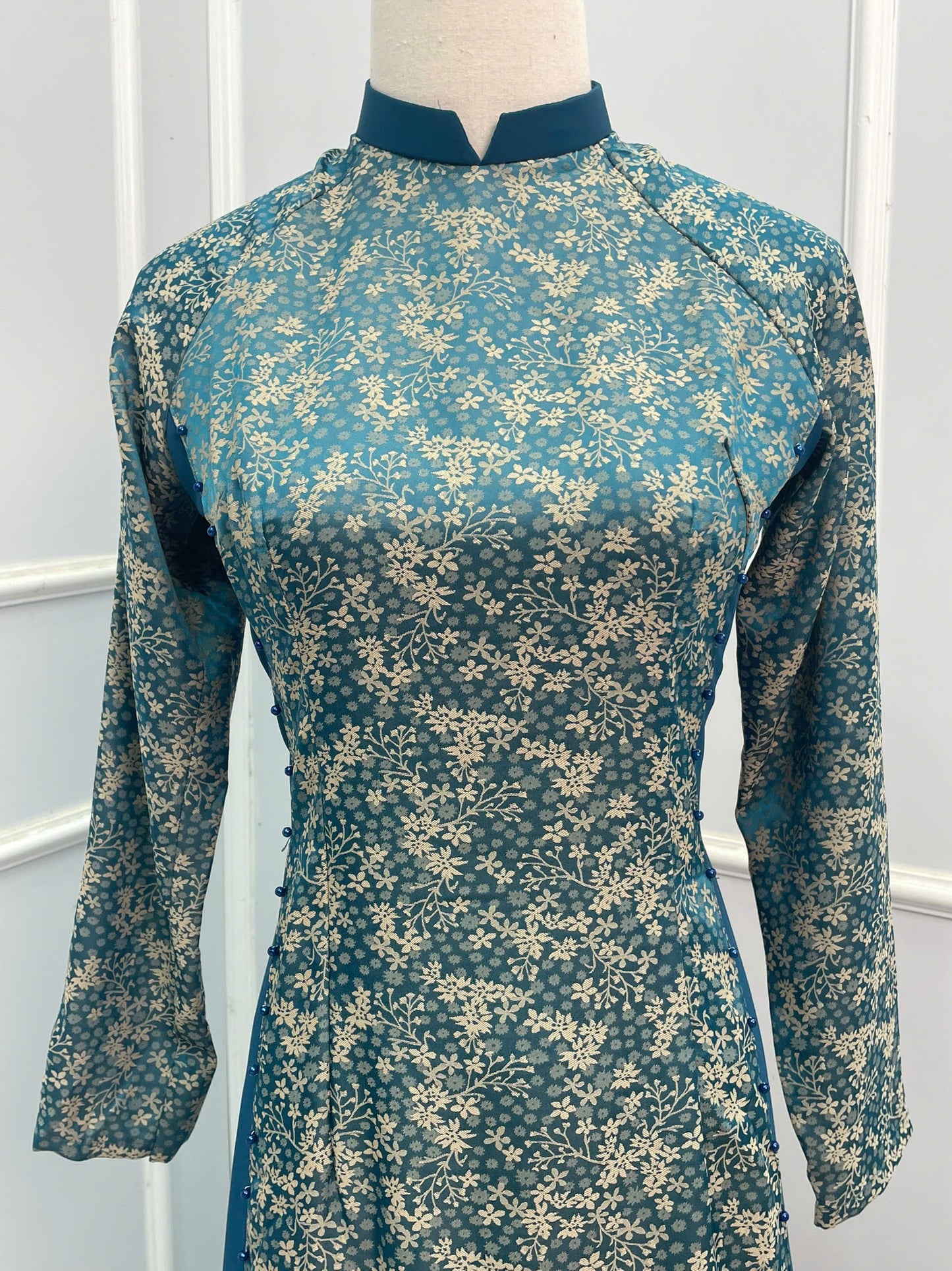 H196 H197 H198 Áo + quần - Áo dài đính ngọc tà áo