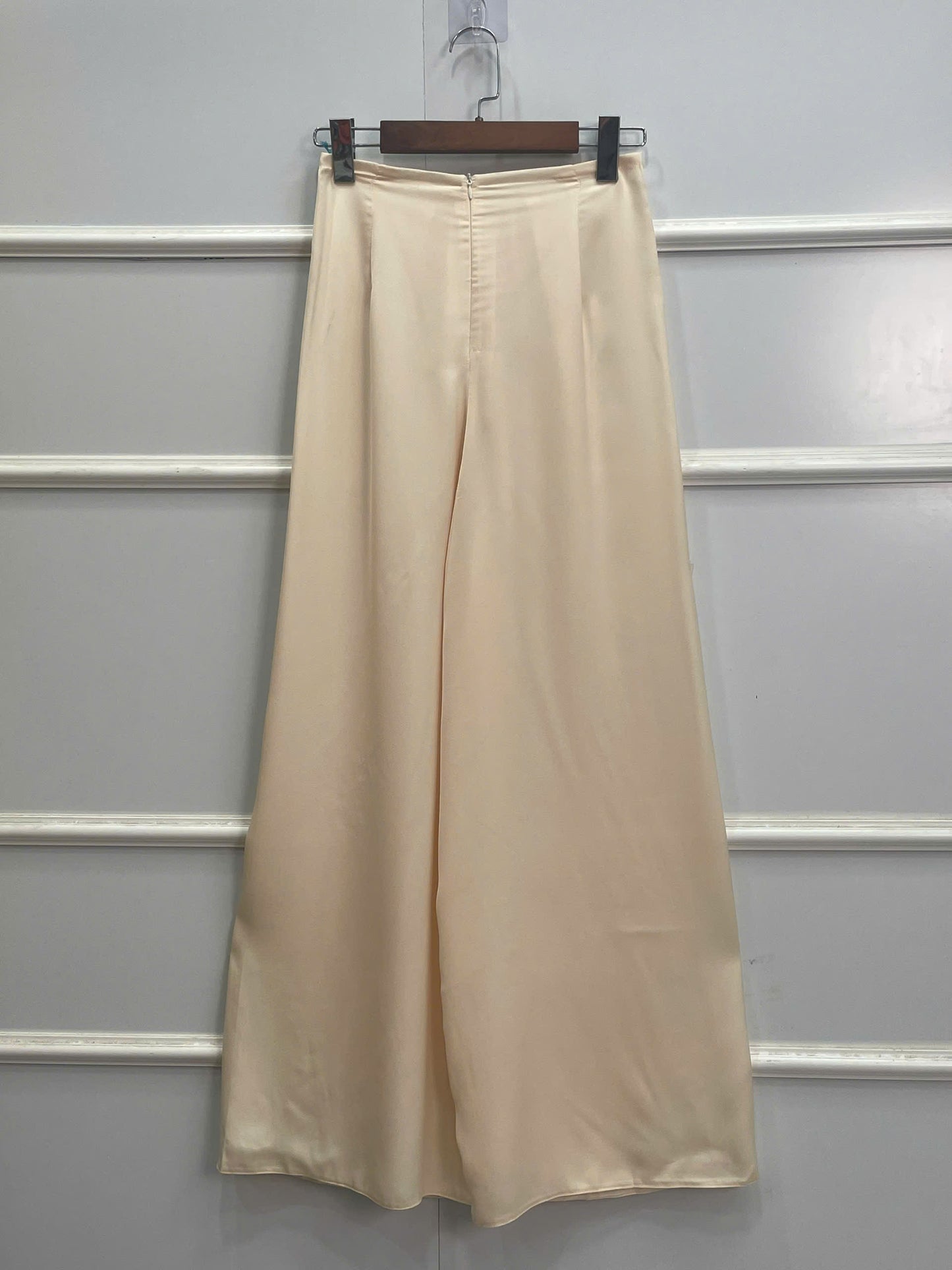 PP91 1363 Áo + quần - Bộ pháp phục màu kem thêu đính kết