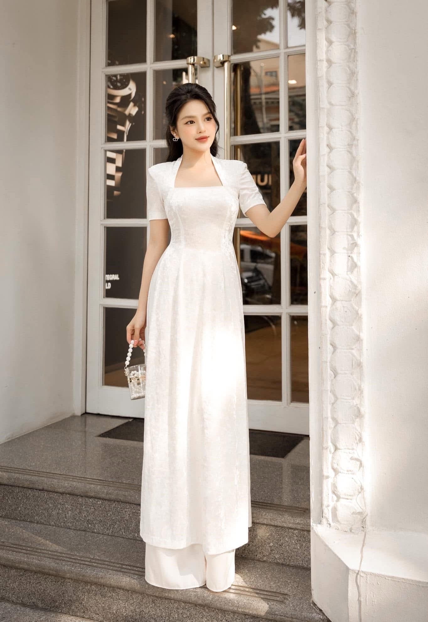 T613 Áo only - Áo dài lụa hoa trà trắng tay ngắn