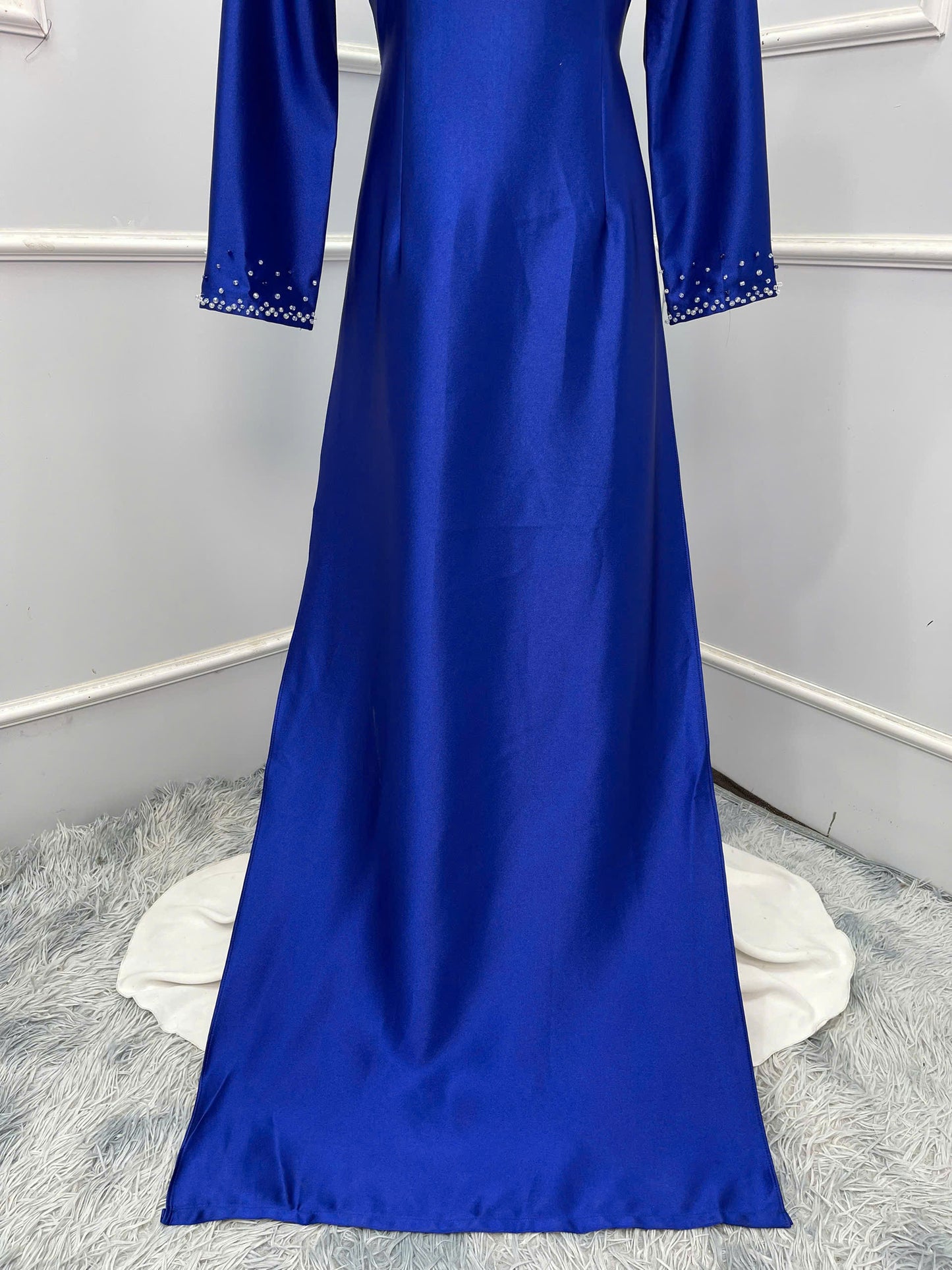 H251 1397 Áo only - Áo dài lụa valentino đính kết màu coban