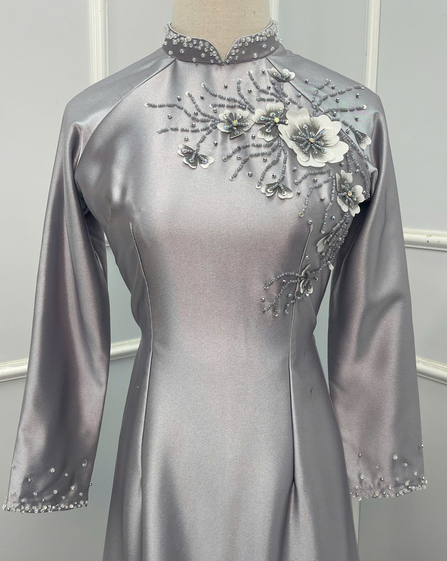 H229 1376 Áo only - Áo dài lụa valentino đính kết màu xám