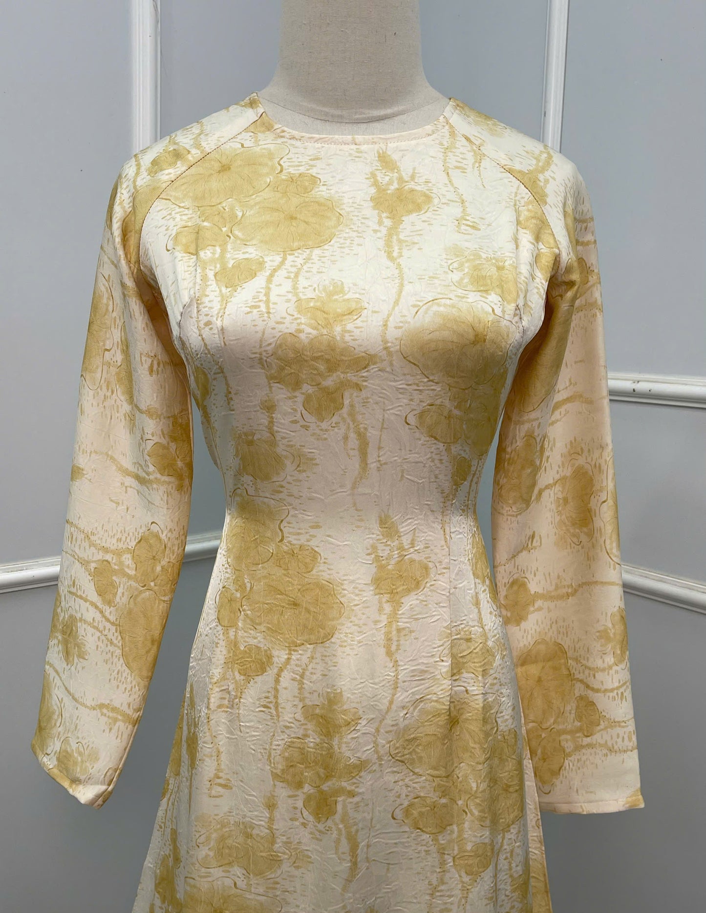 H278 1469 Áo only - Áo dài lụa vạn lý trường thành màu vàng