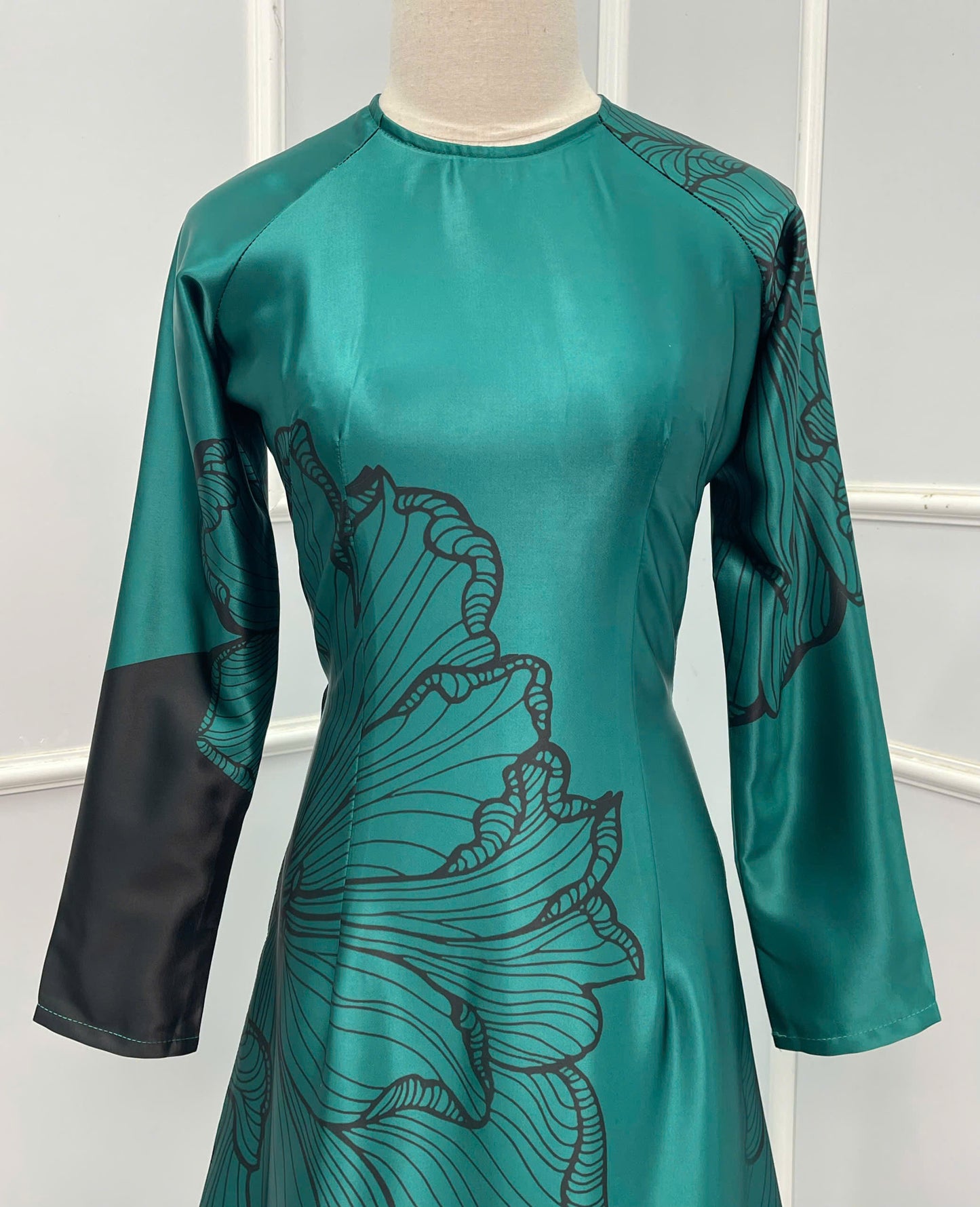 H286 Áo only - Áo dài lụa ánh sao thiết kế màu xanh két