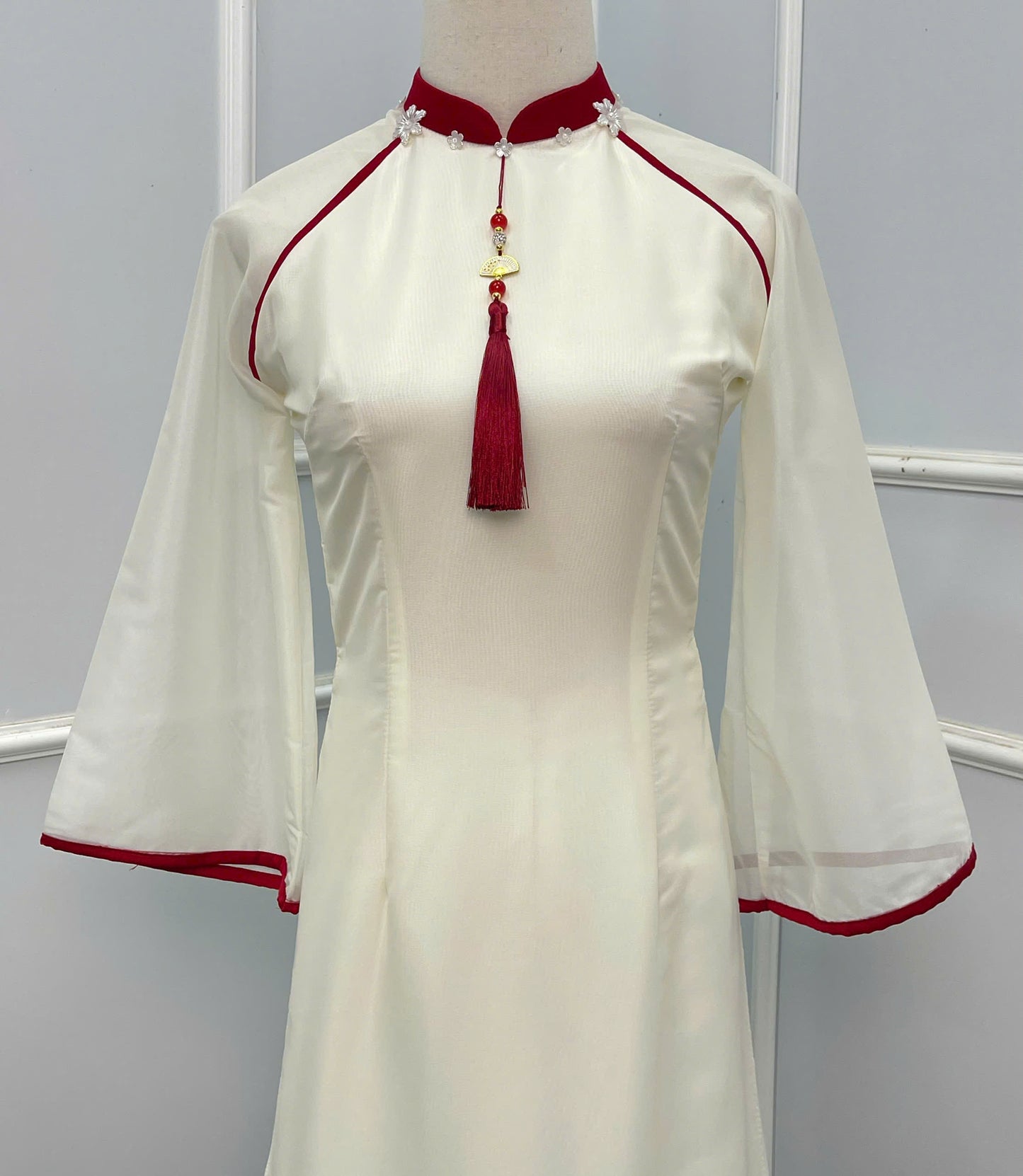 H277 Áo only - Áo dài tơ 4 tà màu kem