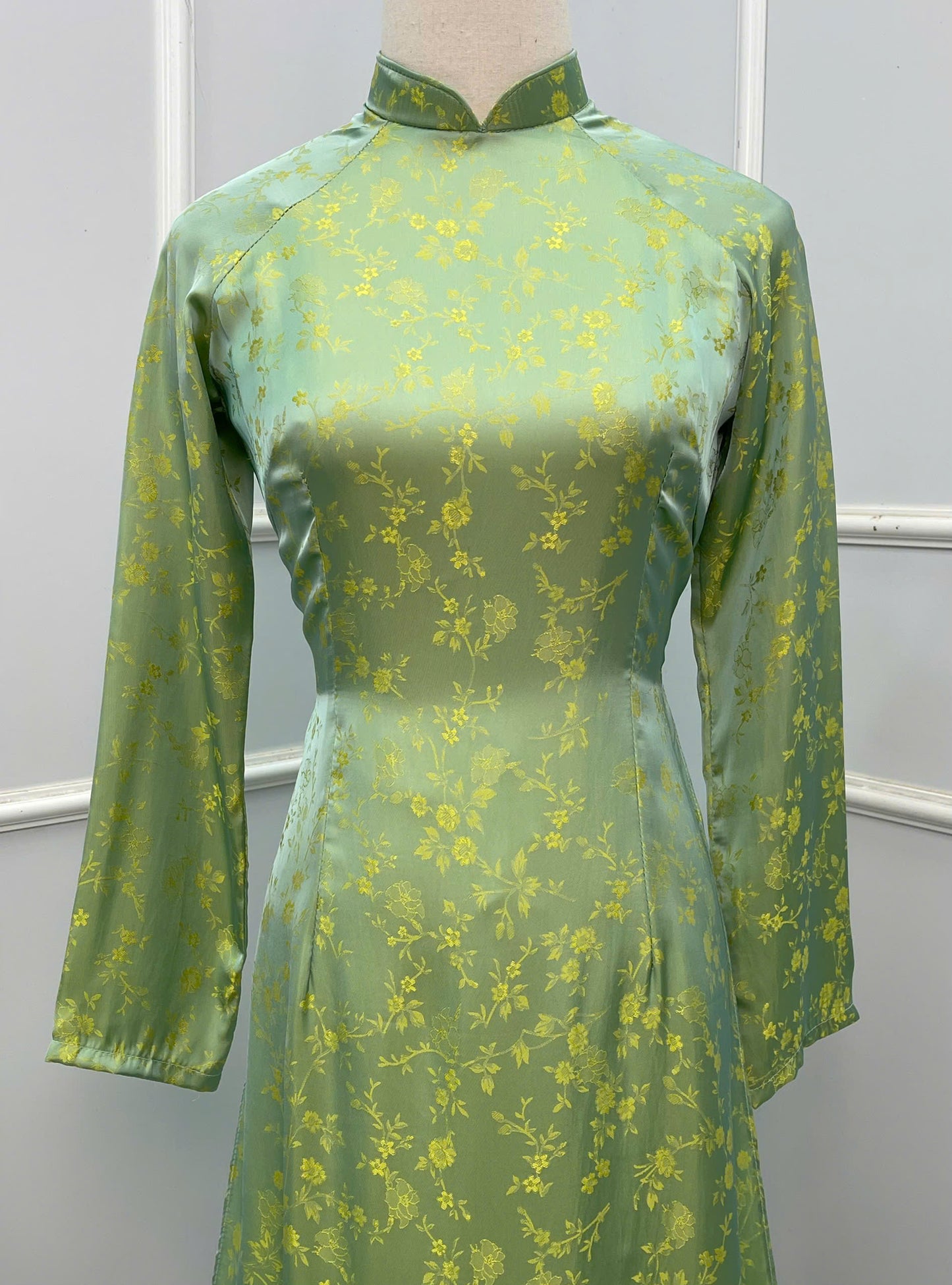 H279 1470 Áo only - Áo dài lụa 2 da màu cốm nhạt