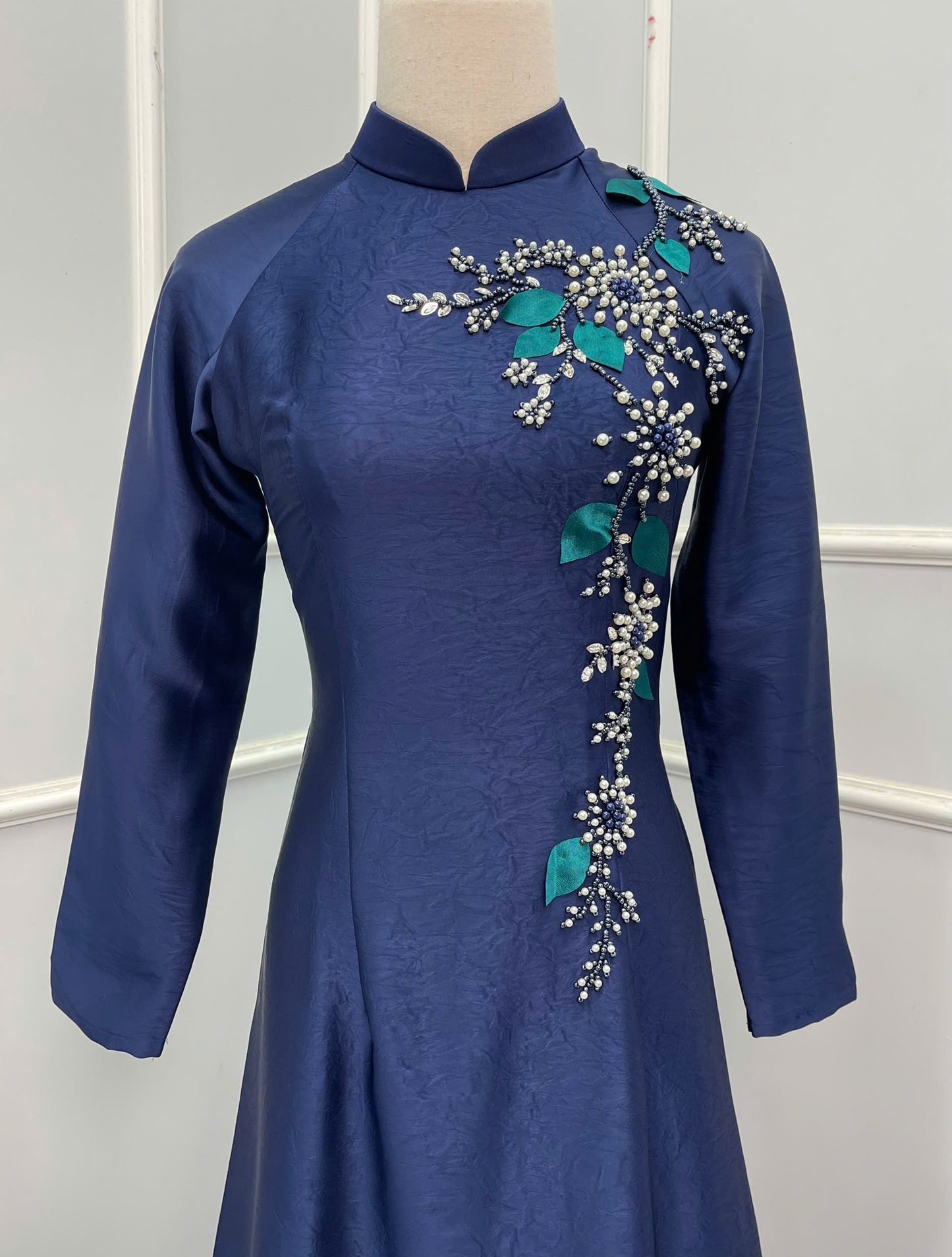 S213 1487 Áo + quần - Áo dài lụa hà lan đính kết màu xanh