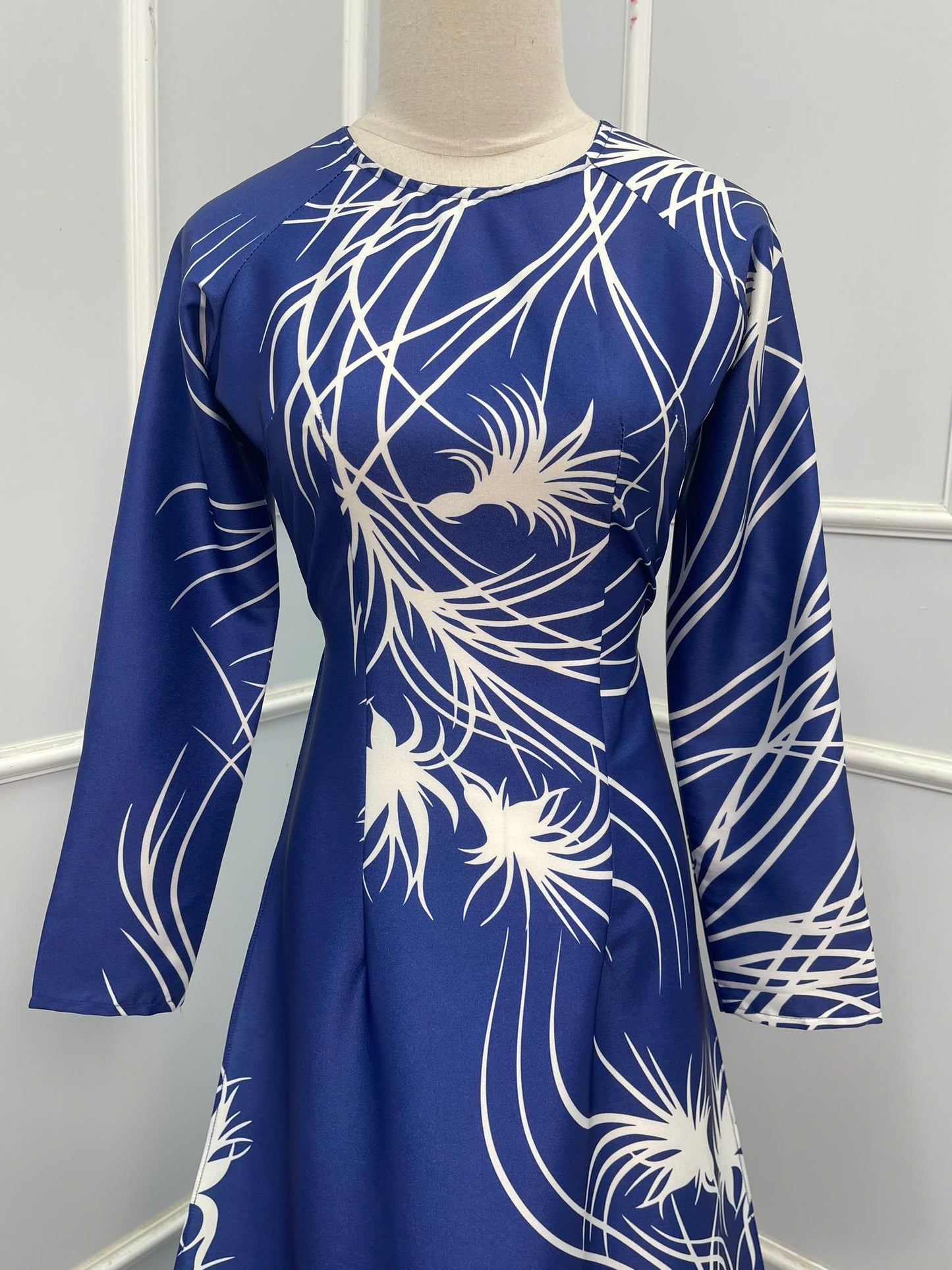 H306 1504 Áo only -Áo dài lụa ánh sao thiết kế màu xanh dương