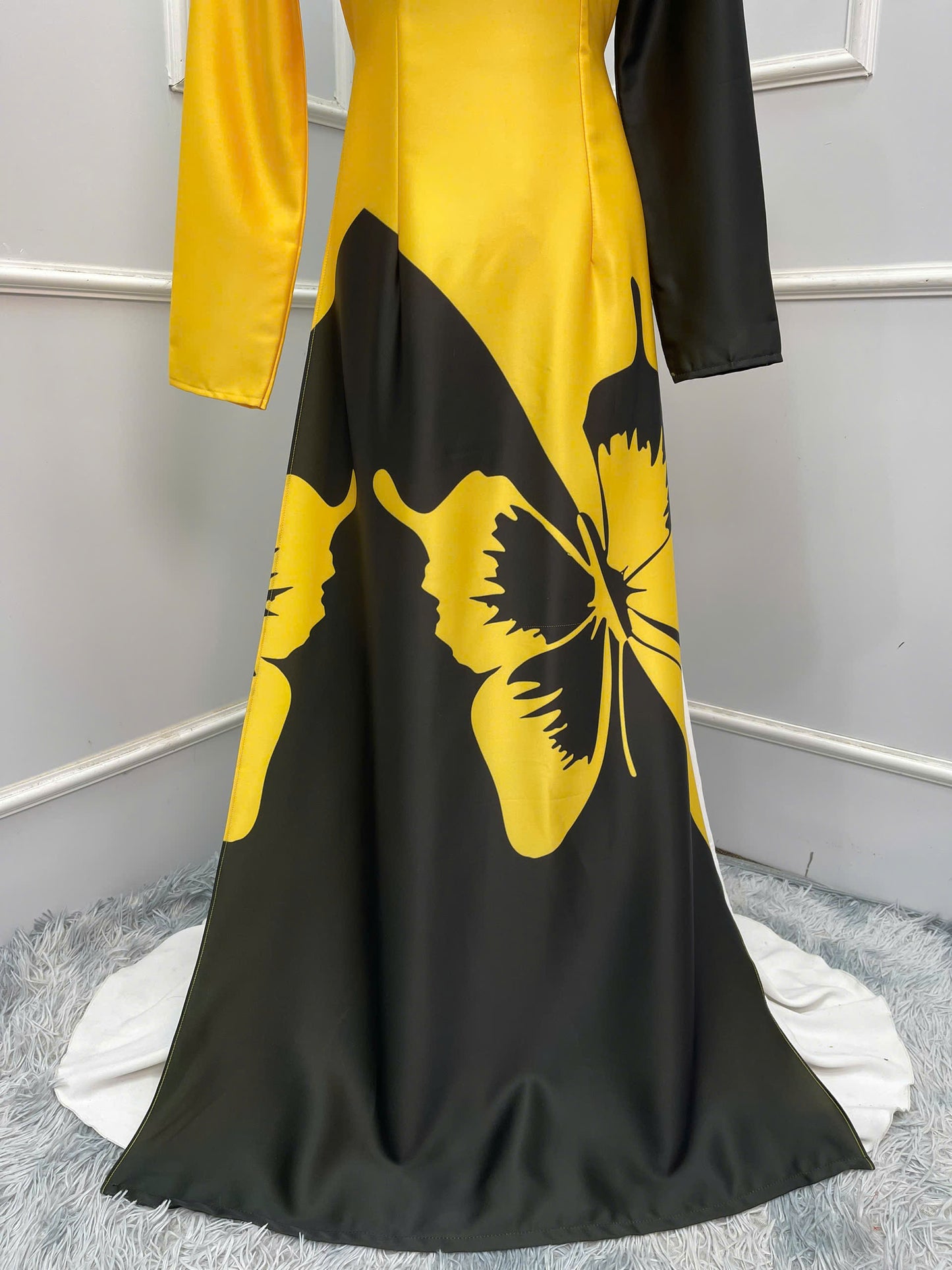 H305 1519 Áo only - Áo dài lụa ánh sao thiết kế màu vàng tươi