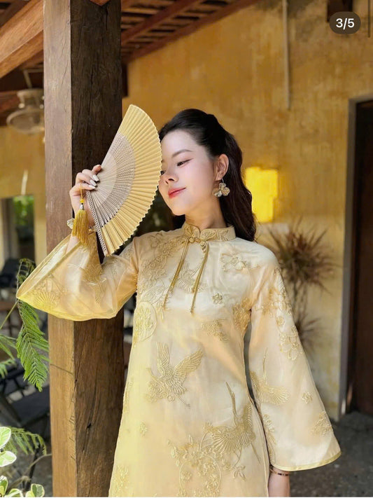H338 Áo only - Áo dài cách tân dáng suông tơ 4 tà màu vàng nhạt