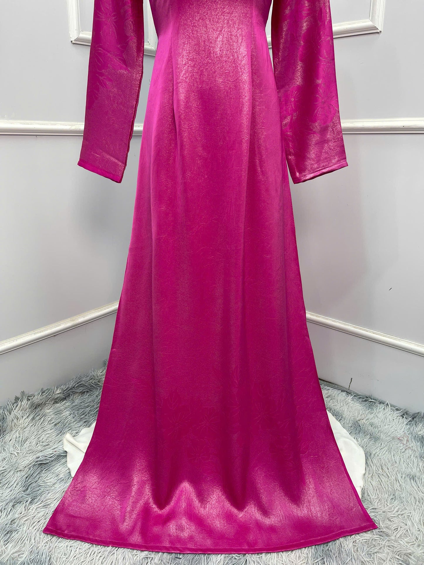 H336 Áo only - Áo dài lụa sa mạc nhà Cẩm Tú đính kết cổ màu hồng sen