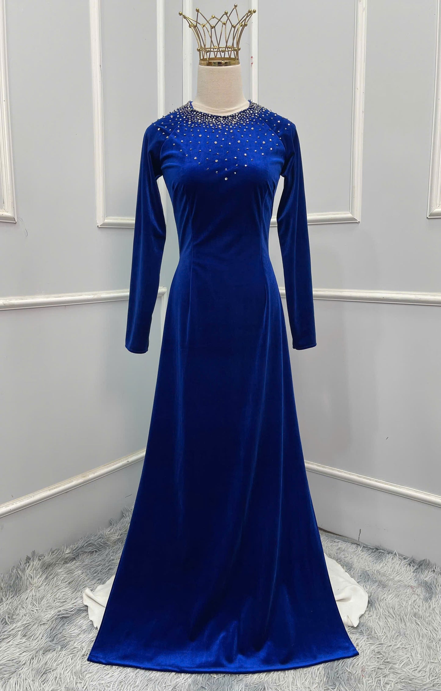 H326 Áo only - Áo dài nhung đính kết cổ màu xanh coban