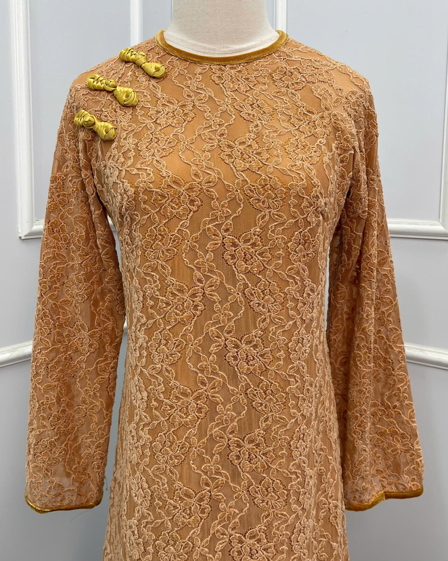 H324 Áo + quần - Áo dài cách tân dáng suông nhung 4 tà