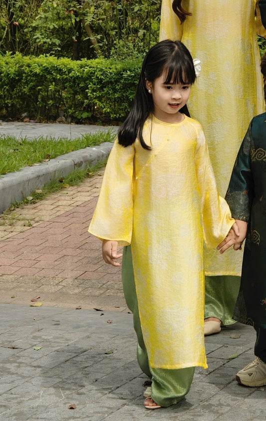 BG63 1724 Áo + quần - Áo dài bé gái tơ tencel màu vàng ánh kim + quần nhũ