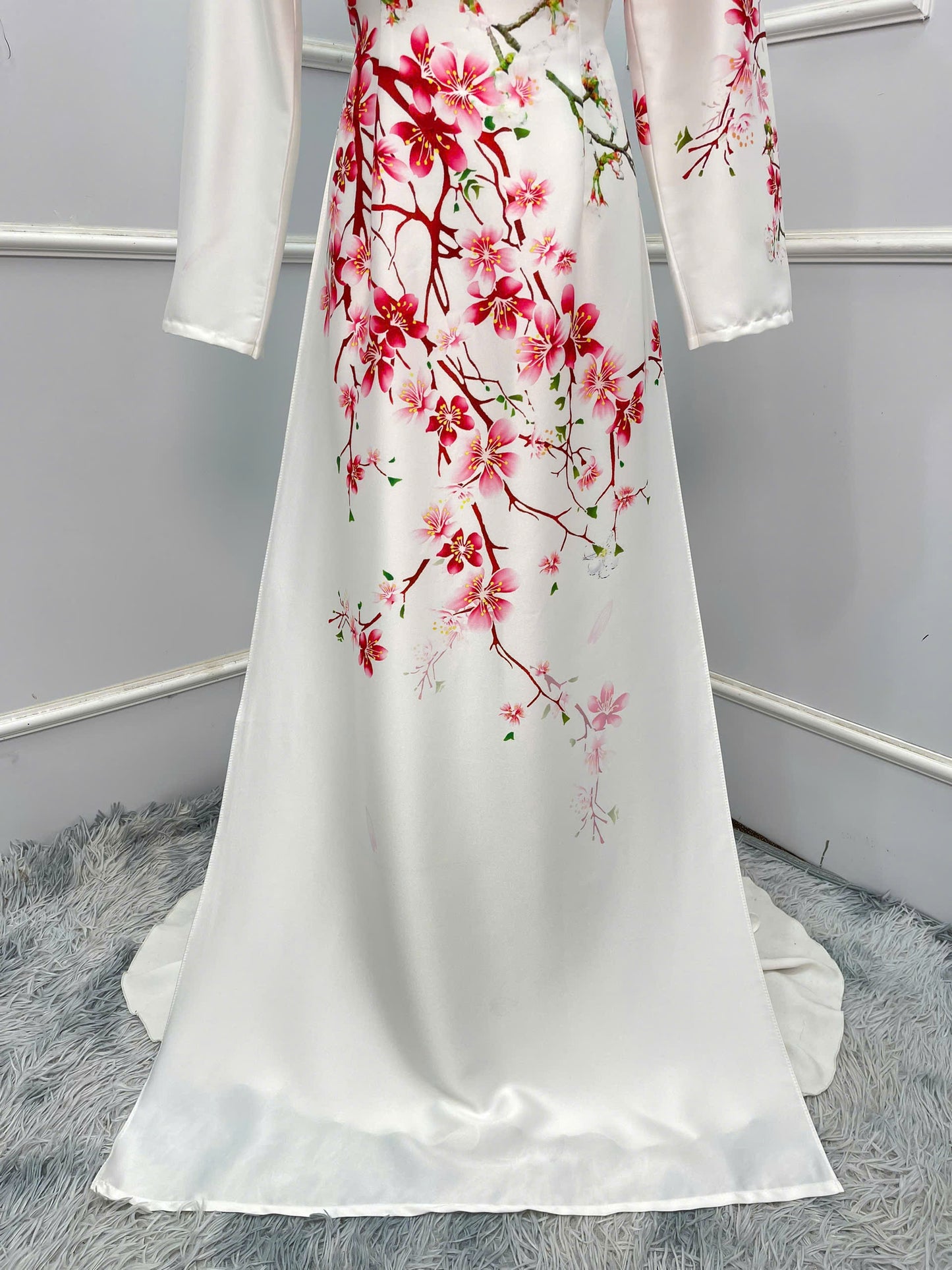 H399 1693 Áo only - Áo dài lụa ánh sao thiết màu trắng hoa đào