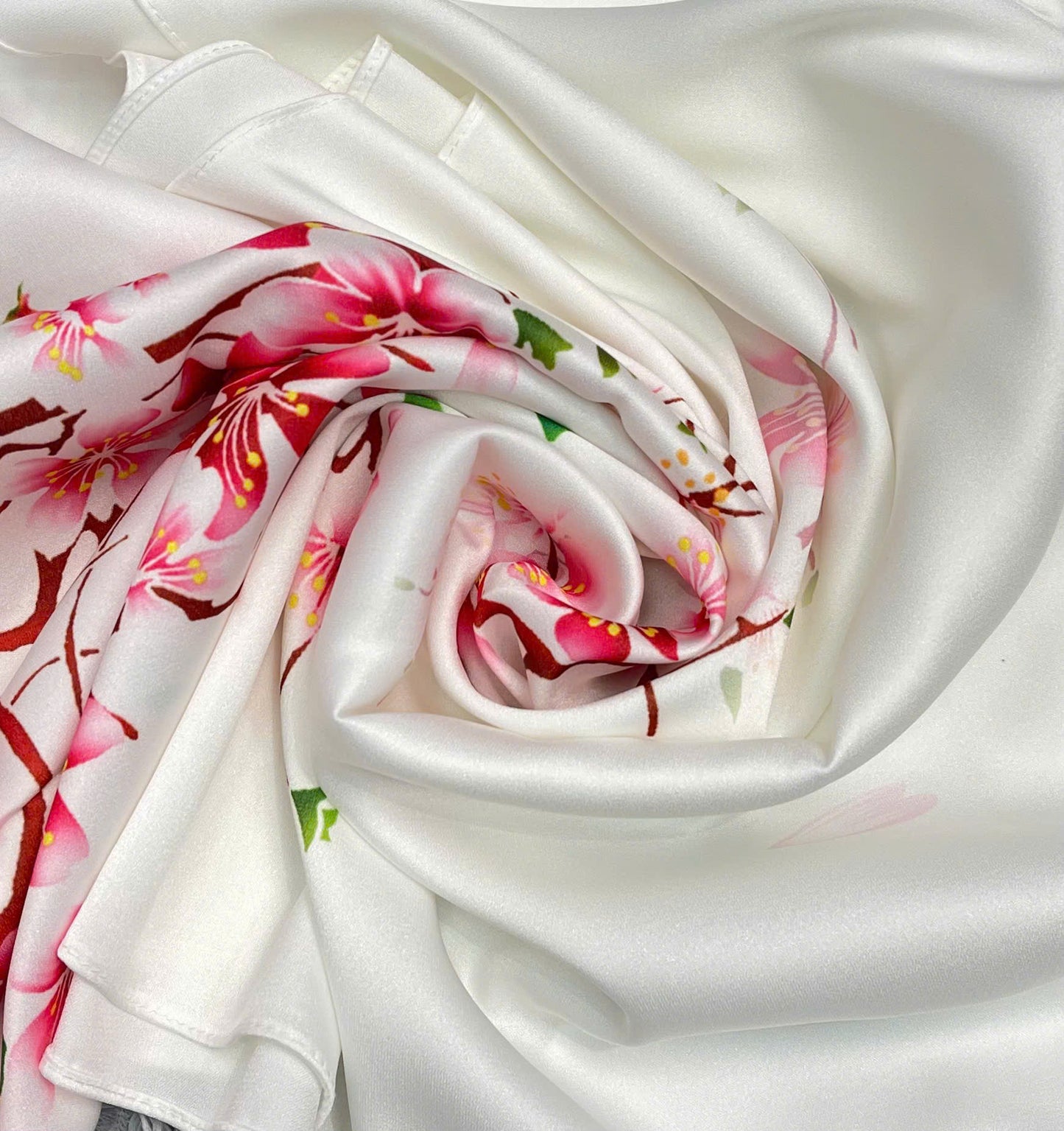 H399 1693 Áo only - Áo dài lụa ánh sao thiết màu trắng hoa đào