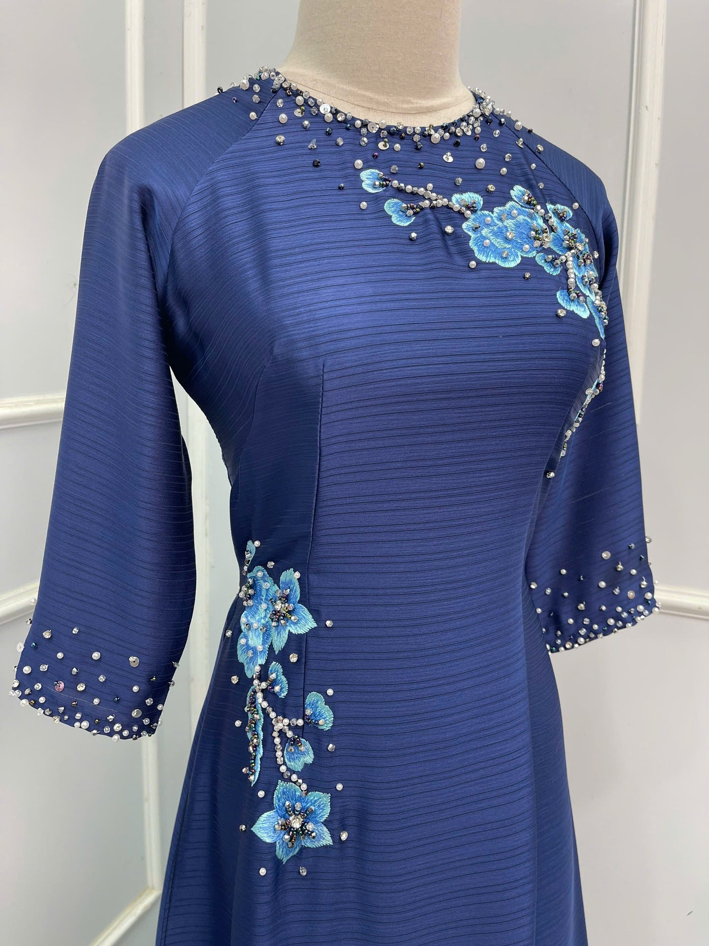 S235 1720 Áo only - Áo dài lụa ánh nguyệt 4 tà màu xanh than