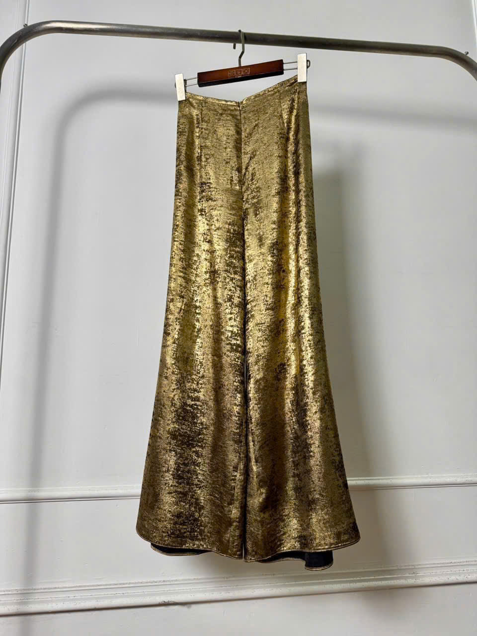 Quần suông lụa nhũ paris