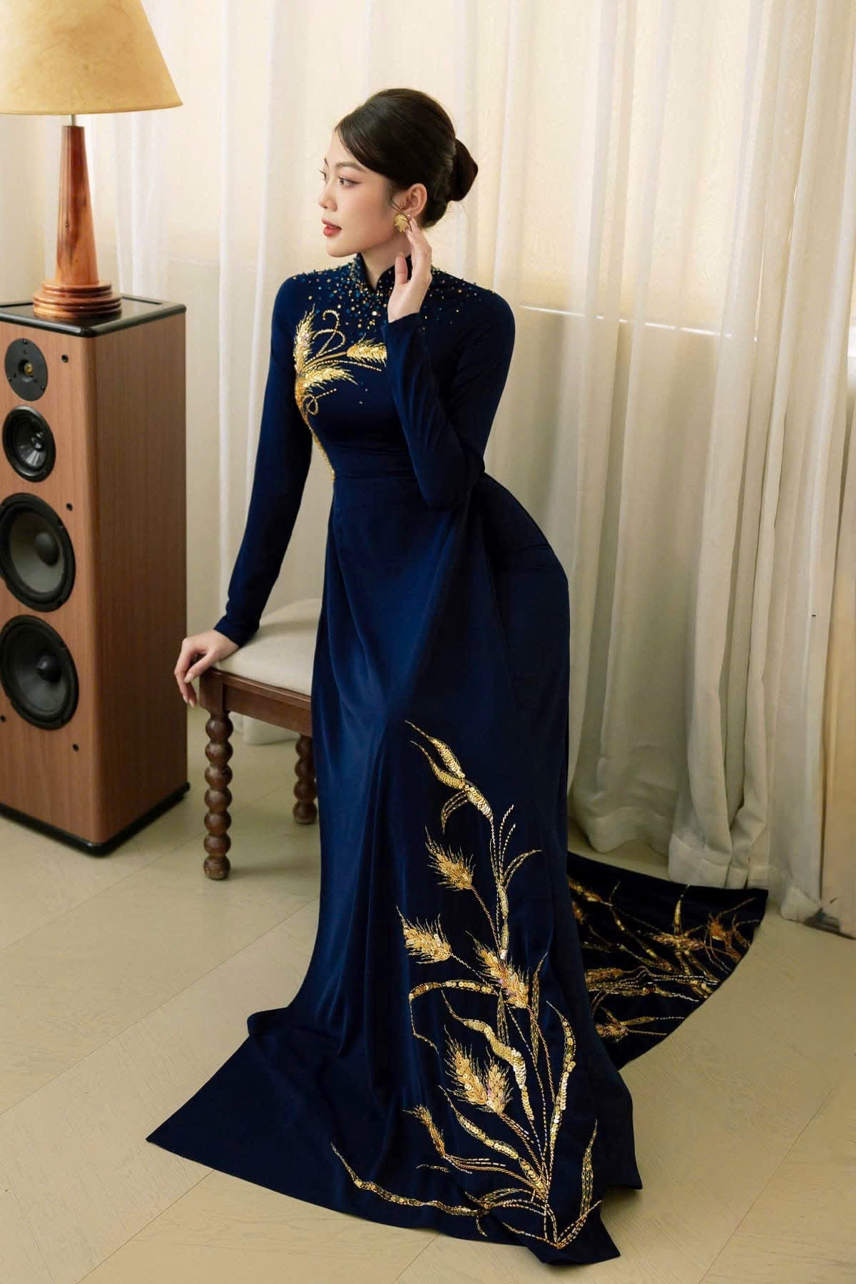 S252 2121 Áo only - Áo dài chiffon 4 tà màu xanh than đính kết