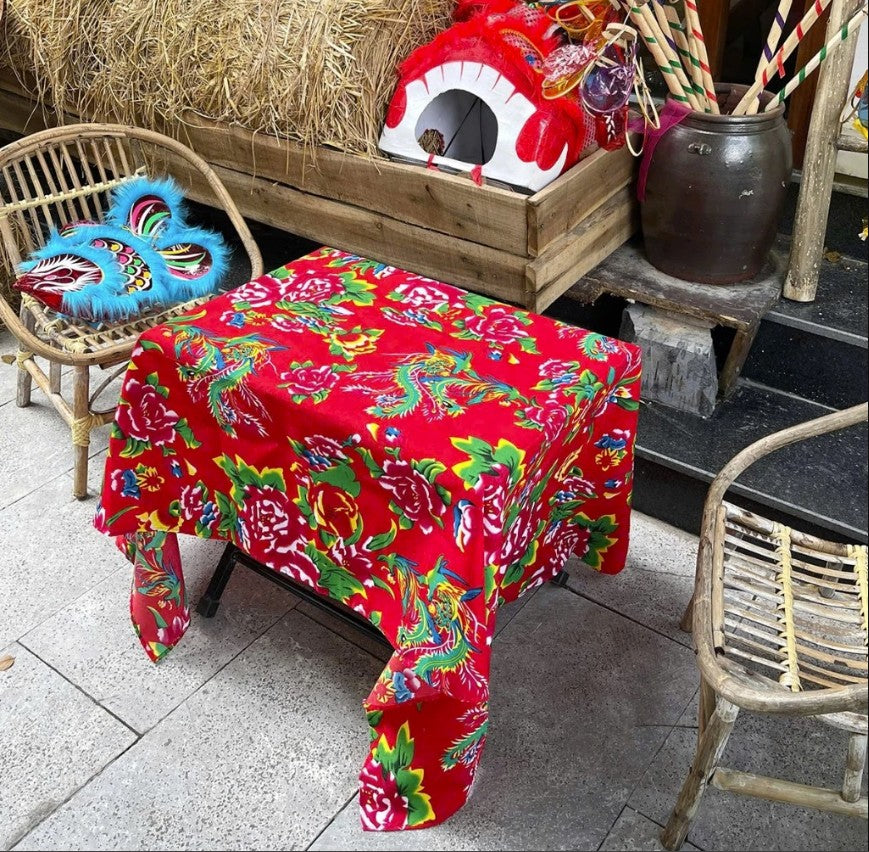 2205 Khăn trải bàn con công