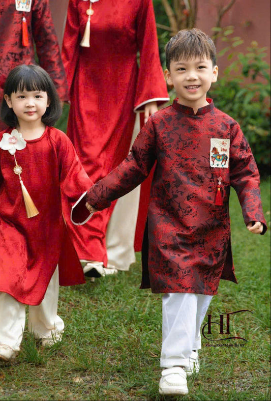 BT75 2236 - Áo dài gấm vân bé trai màu đỏ