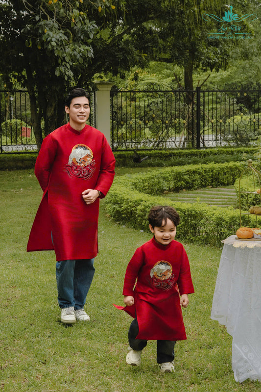 BT721 2322 Áo only - Áo dài bé trai thêu hạc đỏ