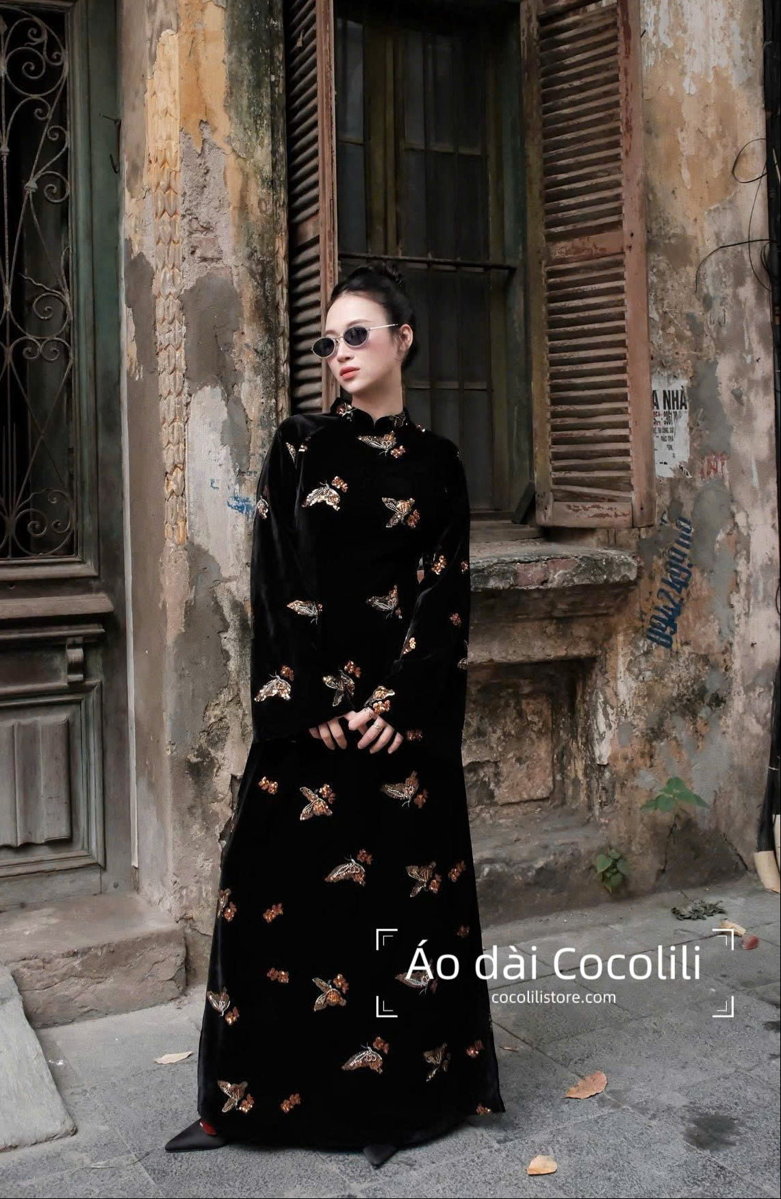 M389 Áo nhung + quần nhũ đỏ - Áo dài dáng suông nhung đen sequin bướm vàng