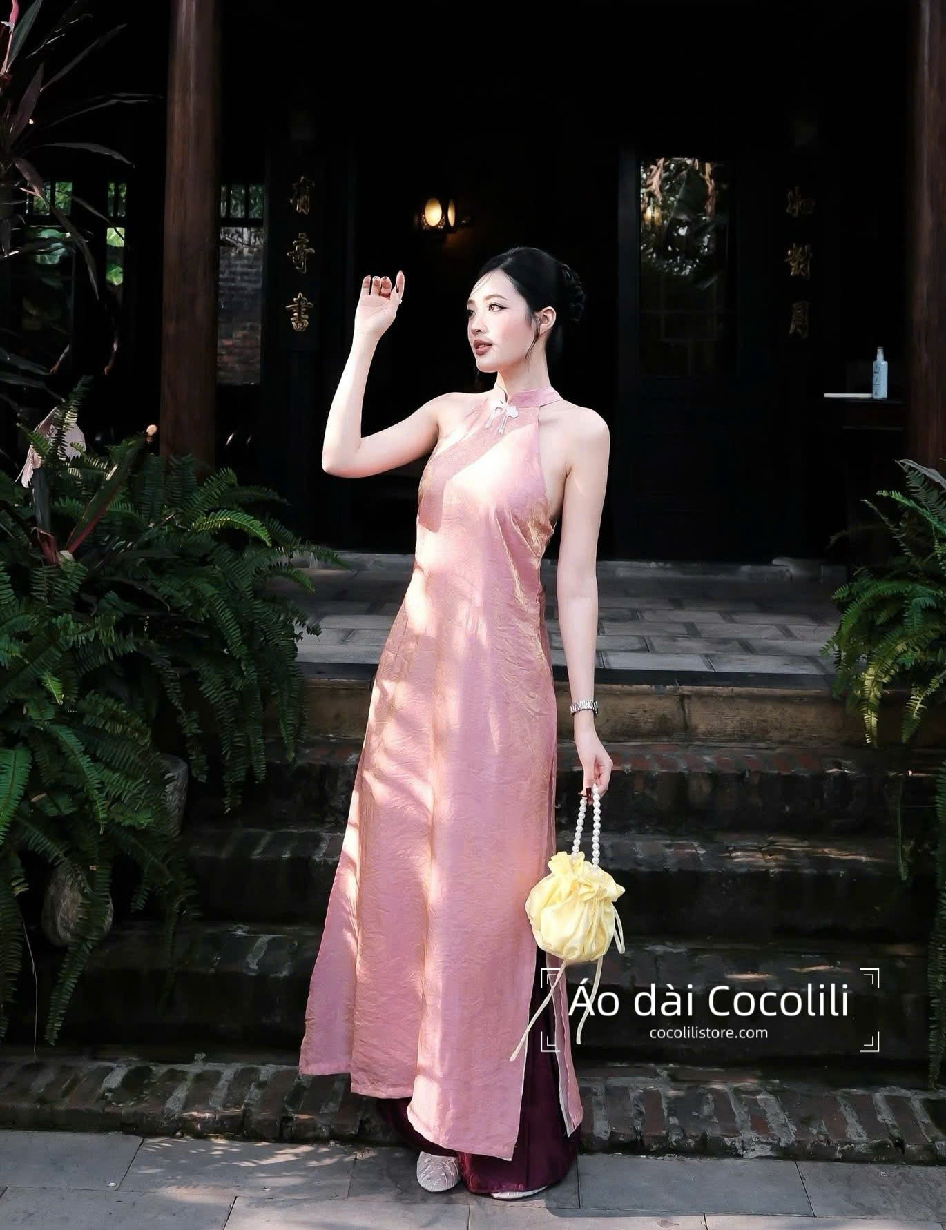 M396 Yếm hồng + quần tằm - Set yếm dáng suông 4 tà tằm ánh kim tencel