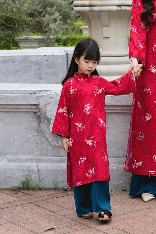 BG85 Áo + quần - Áo dài bé 4 tà tơ màu đỏ