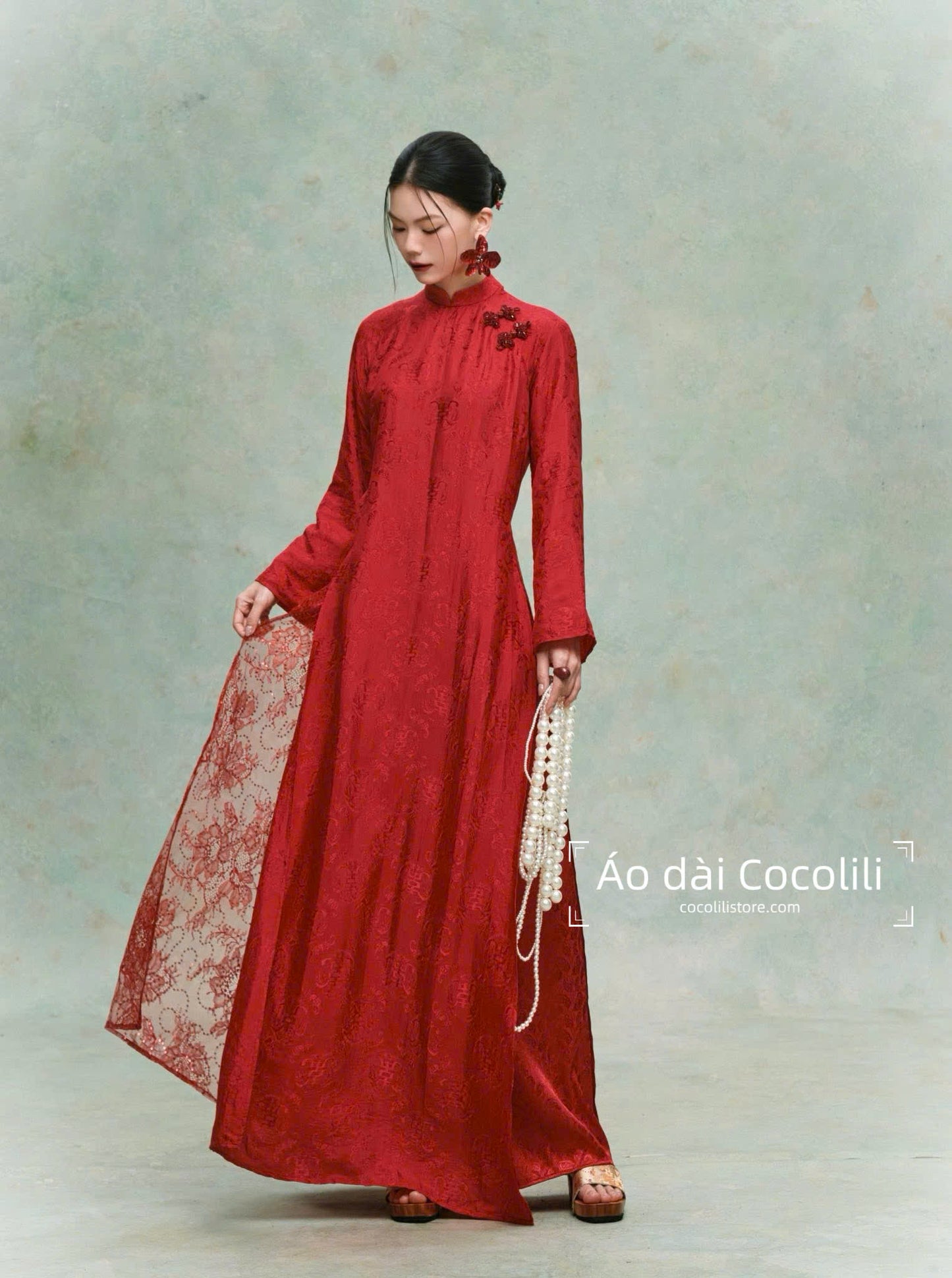 M406 Áo + quần đỏ tươi - Áo dài dáng suông 4 tà tằm ánh kim tencel lót ren đỏ