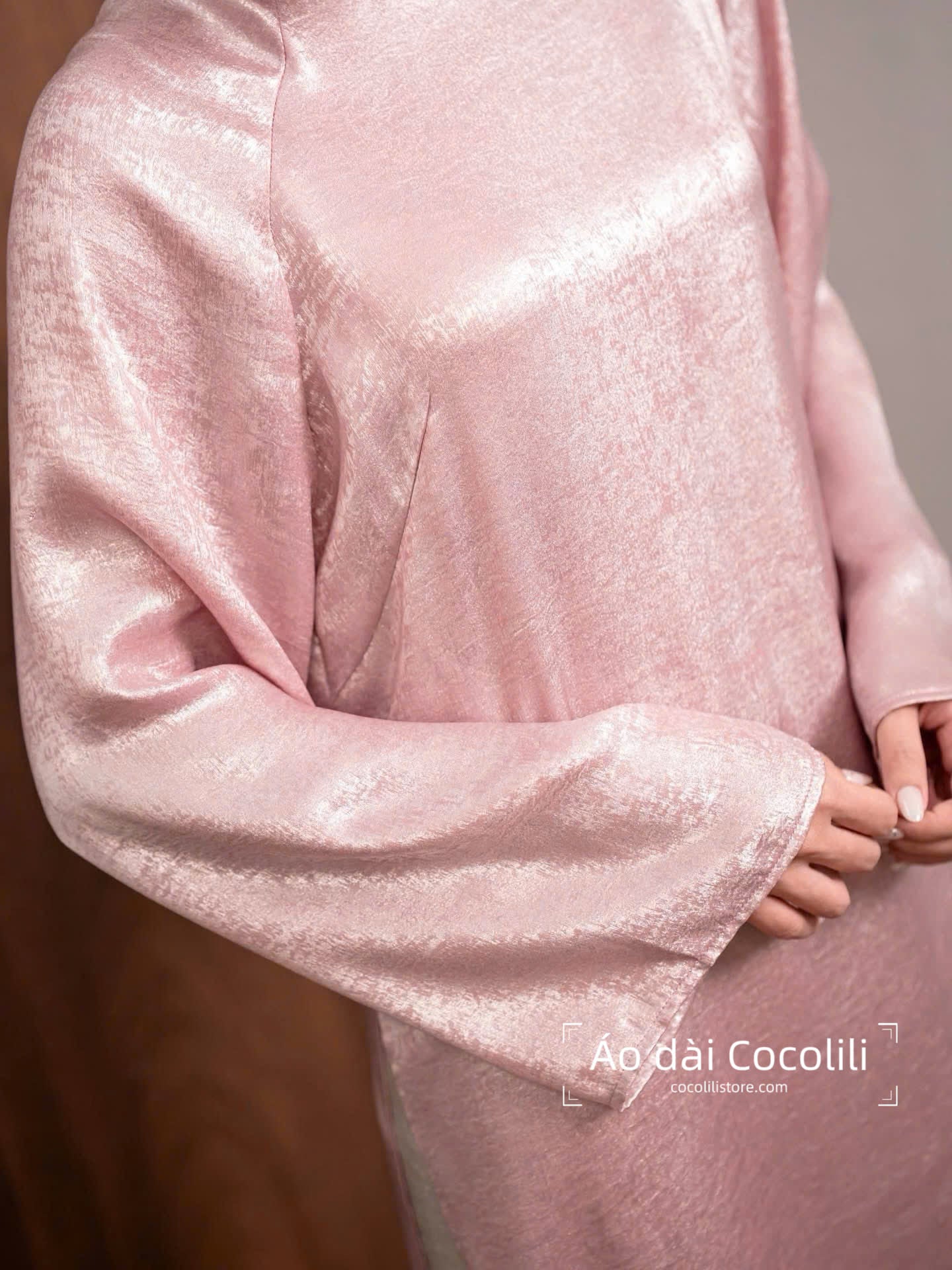 M408 Áo only (no pants) - Áo dài dáng suông 2 tà lụa nhũ paris