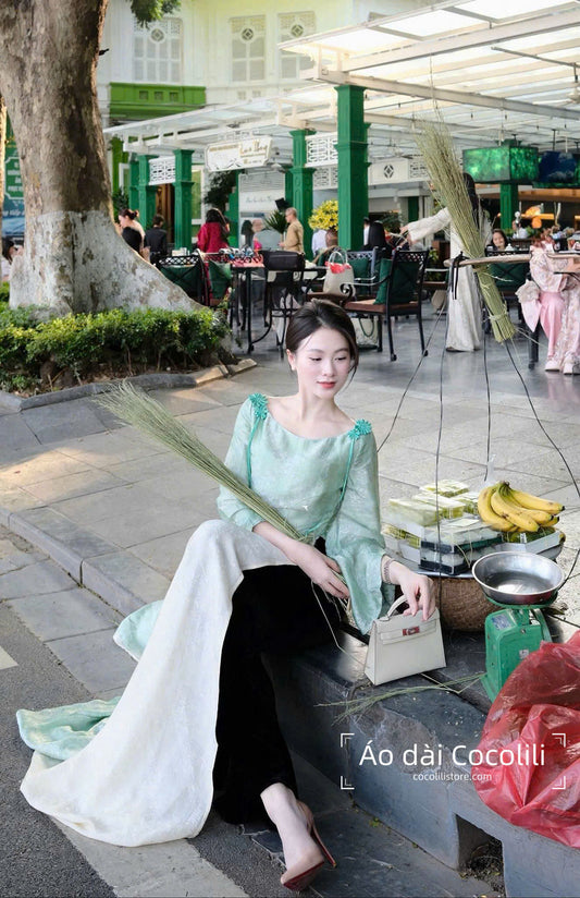 HD47 3174 Áo only no pants - Áo dài dáng suông 4 tà lụa nha xá (nơ màu xanh lá mạ)