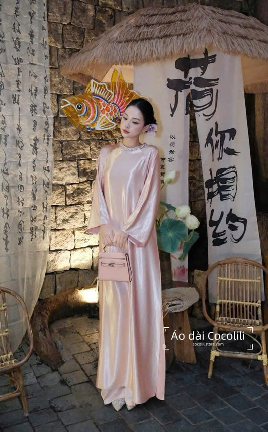 M432 3678 Áo only no pants - Áo dài dáng suông 2 tà lụa tráng gương đính cổ màu hồng
