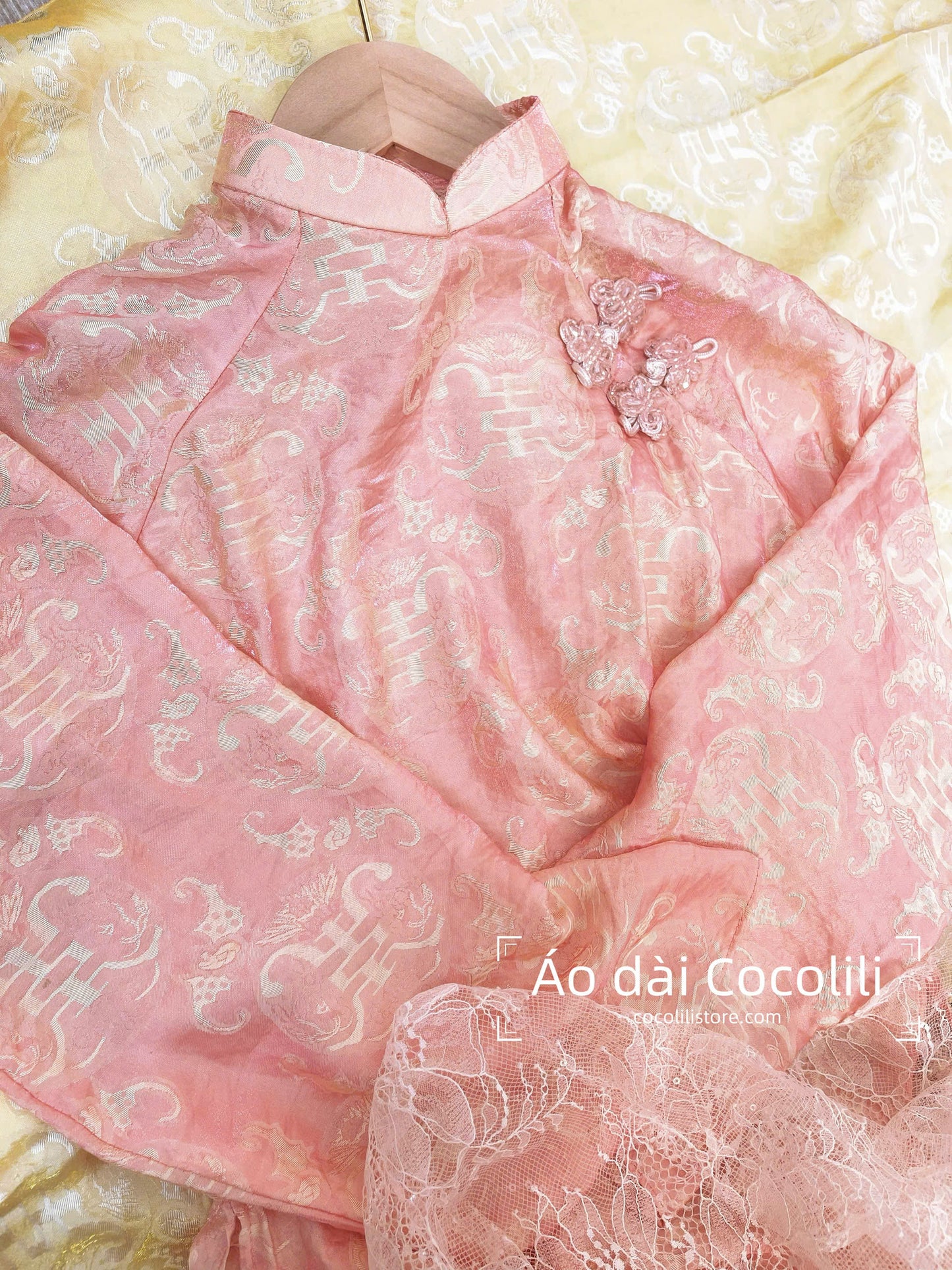 M415 Áo + quần cùng chất - Áo dài dáng suông 4 tà tằm ánh kim tencel lót ren màu hồng