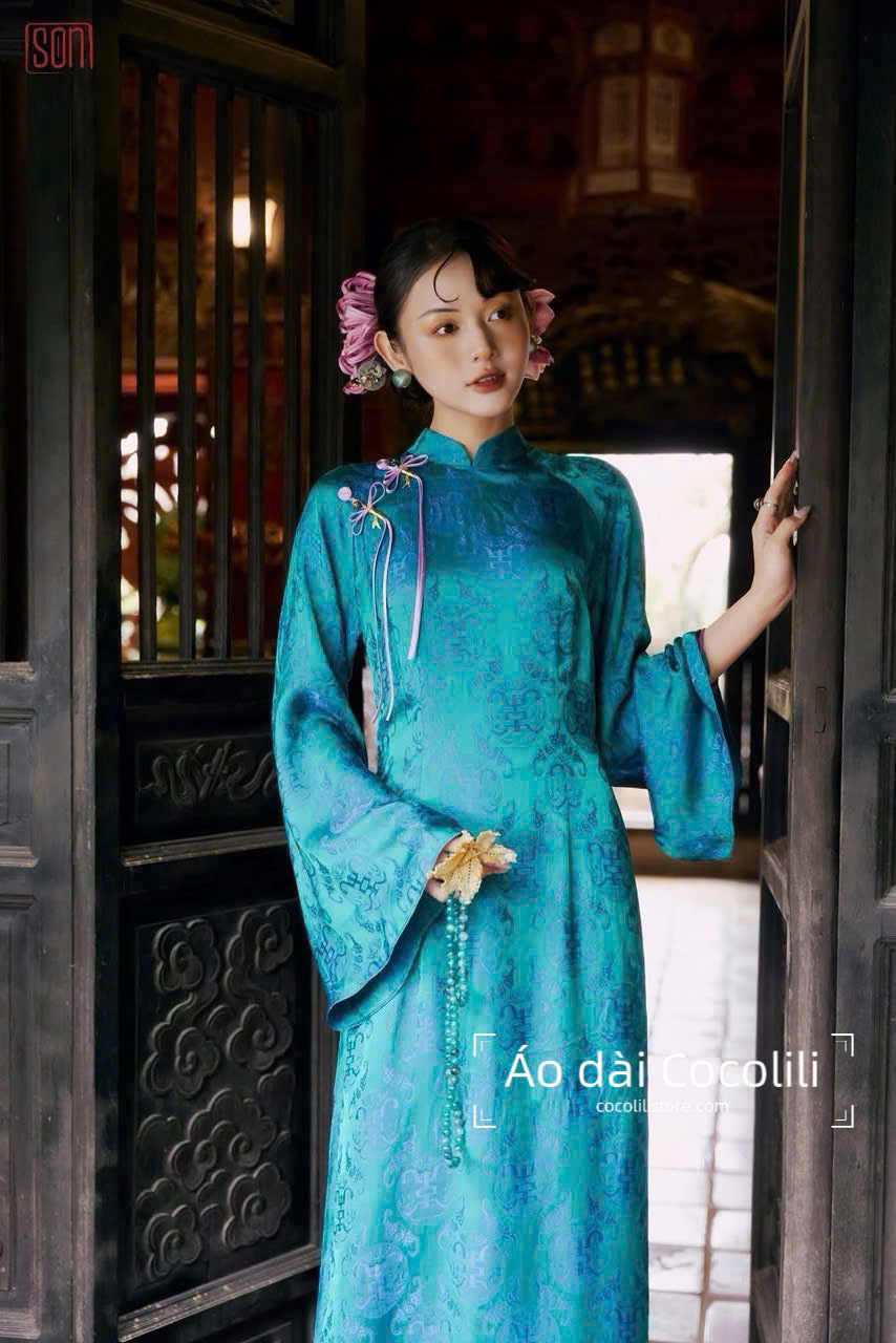 H611 Áo + quần ngọc trai tím- Áo dài lụa thọ dơi màu xanh đính cúc nơ dáng truyền thống