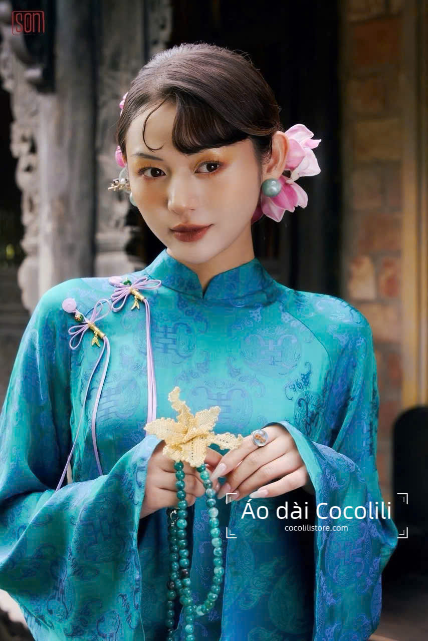 H611 Áo + quần ngọc trai tím- Áo dài lụa thọ dơi màu xanh đính cúc nơ dáng truyền thống