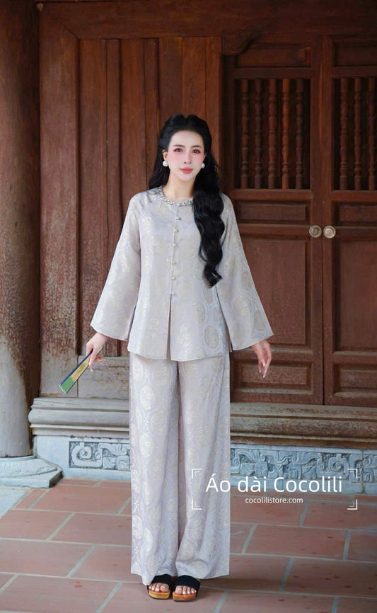 BB78 3269 4023 - Set bà ba lụa tằm ánh kim tencel hoa thuỷ tiên màu sliver cổ đính đá