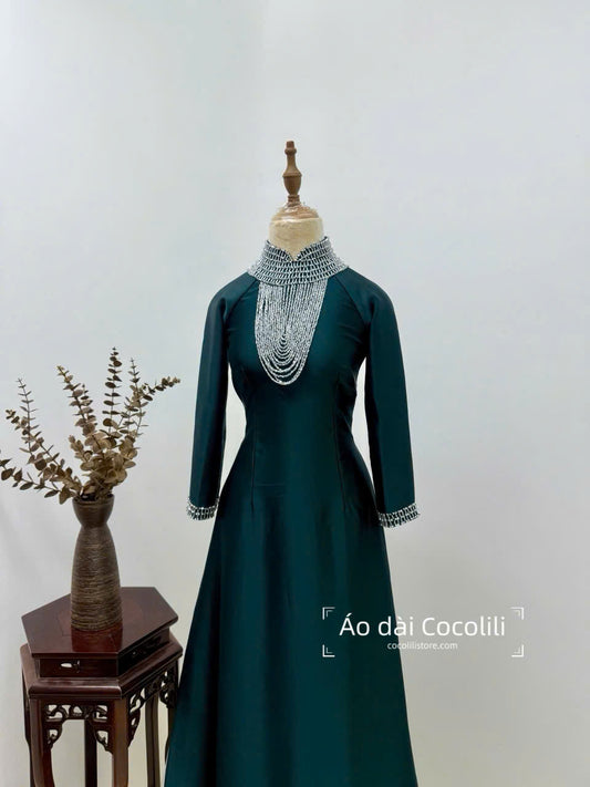 S260 Áo only no pants - Áo dài lụa queen thiết kế đính kết