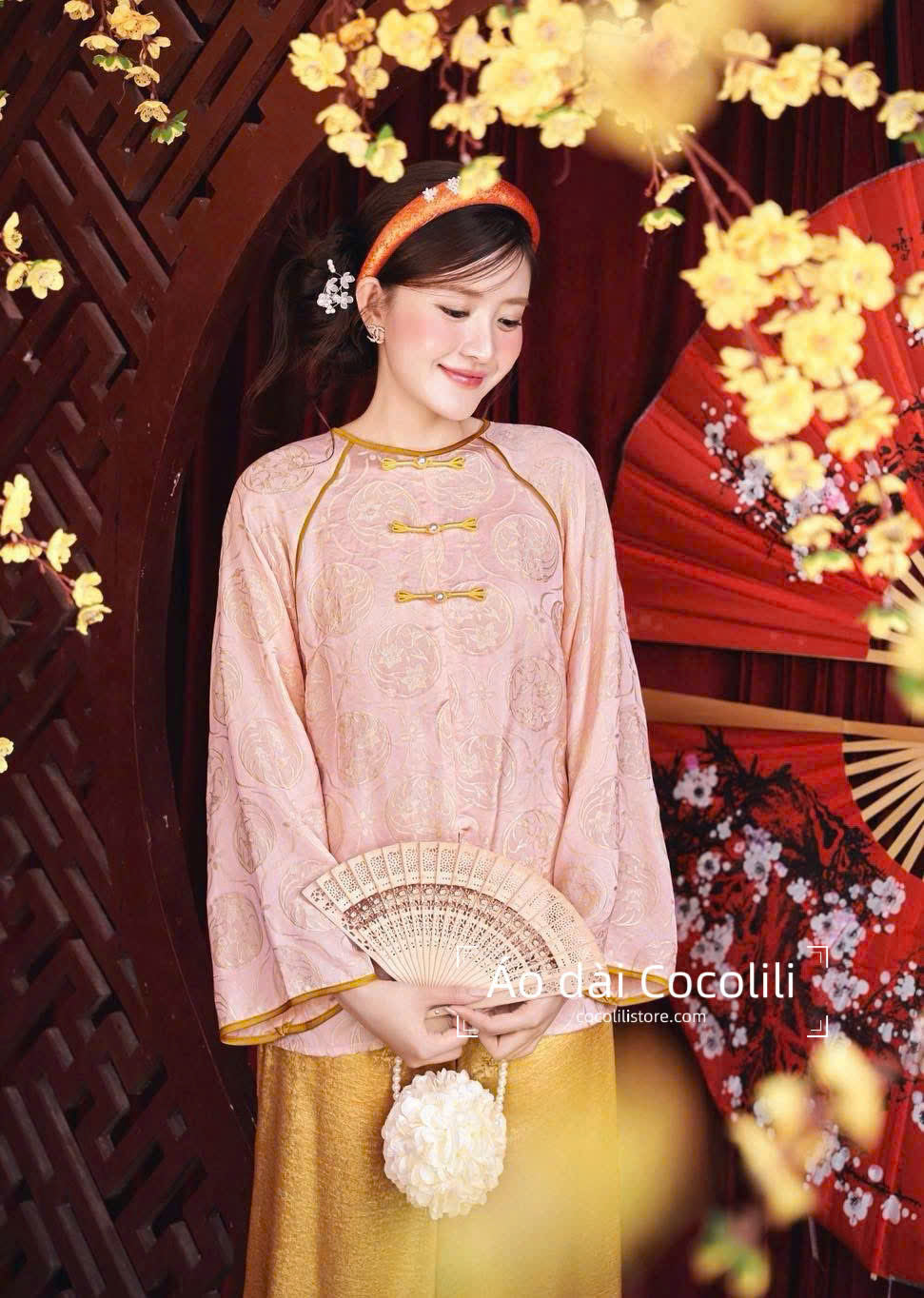 BB96 3390 - Set bà ba tằm tencel hoa thuỷ tiên + quần nhũ vàng