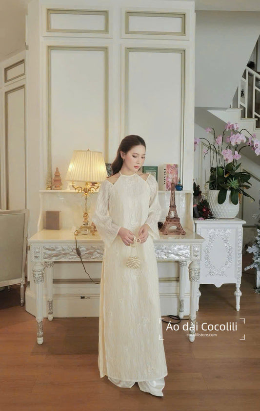 H650 3498 Áo only no pants - Áo dài dáng suông 4 tà tơ thêu cổ yếm màu trắng kem