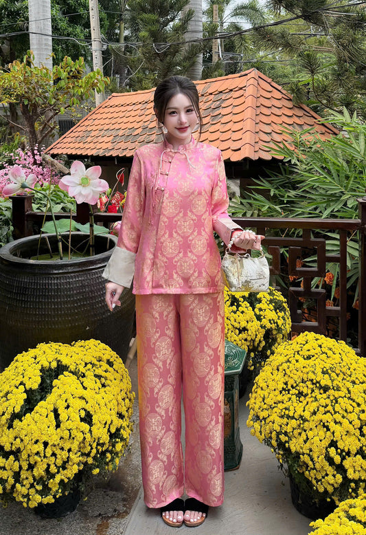 BB38 3543 - Set bà ba lụa gấm thọ dơi màu hồng đính cúc dây