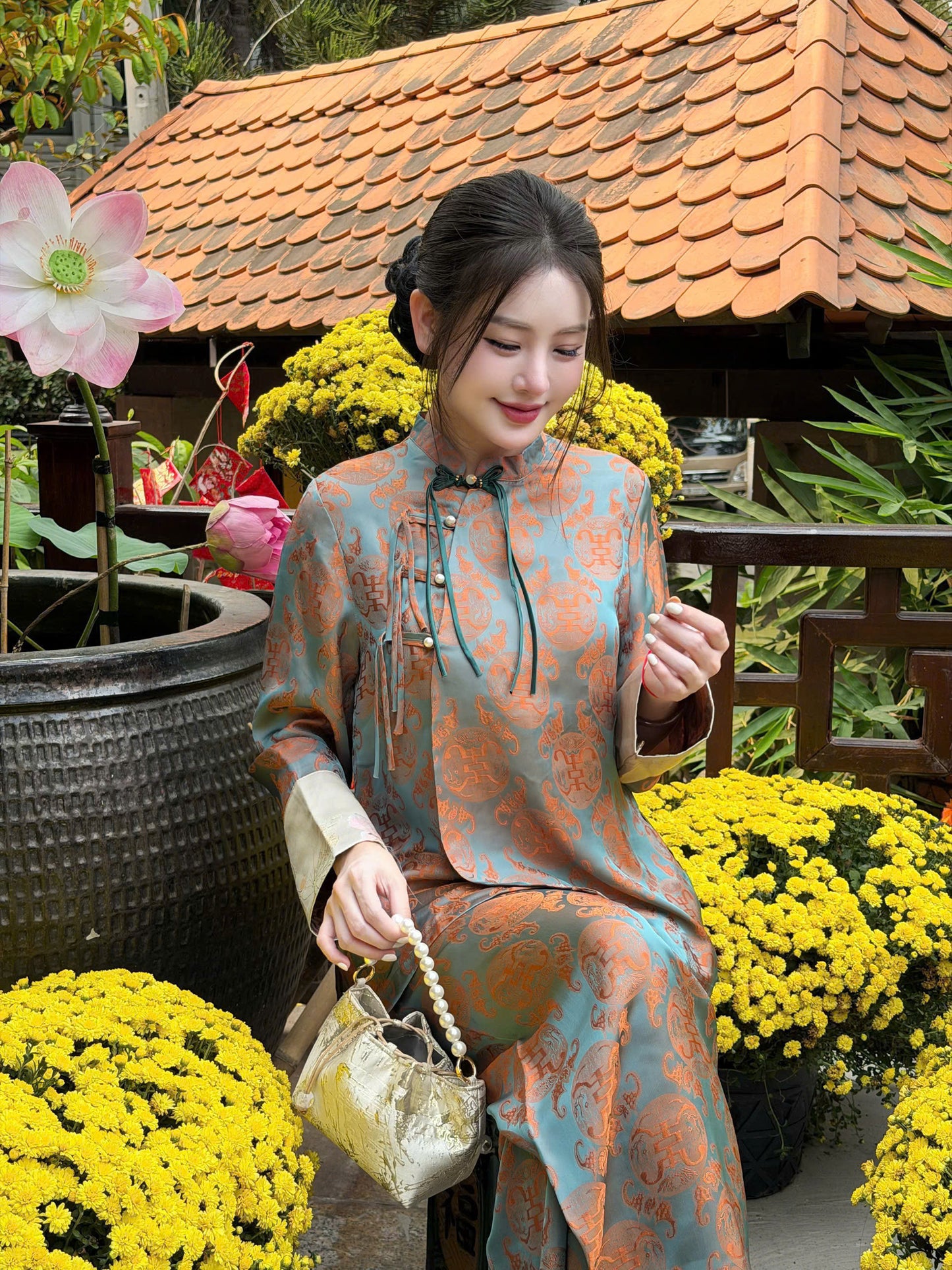BB49 3547 - Set bà ba lụa gấm thọ dơi đính cúc dây