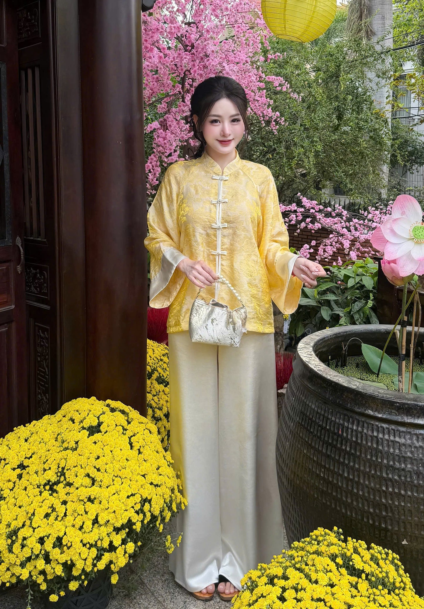 BB45 3549 - Set bà ba lụa tằm ánh kim tencel màu vàng