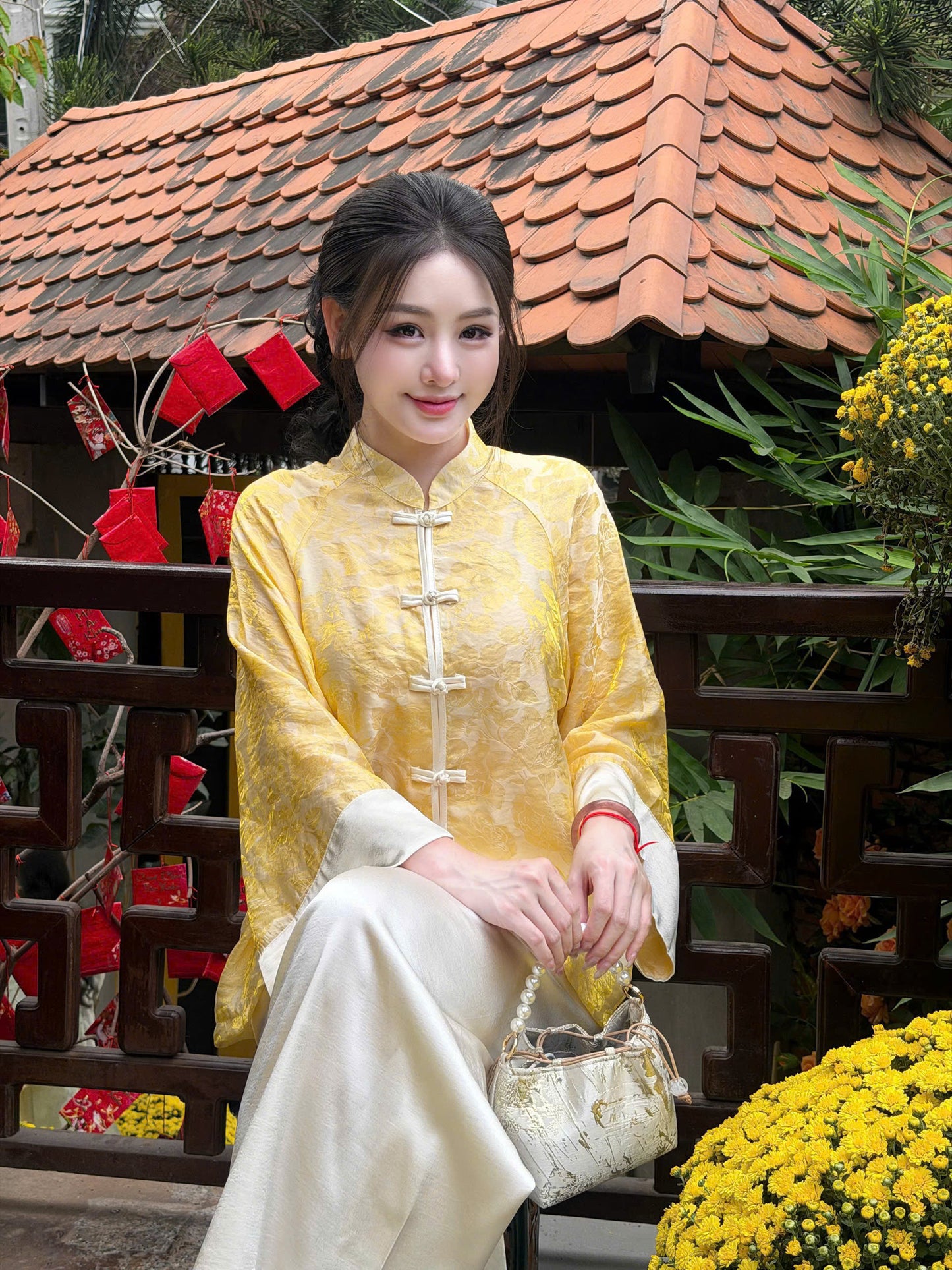 BB45 3549 - Set bà ba lụa tằm ánh kim tencel màu vàng